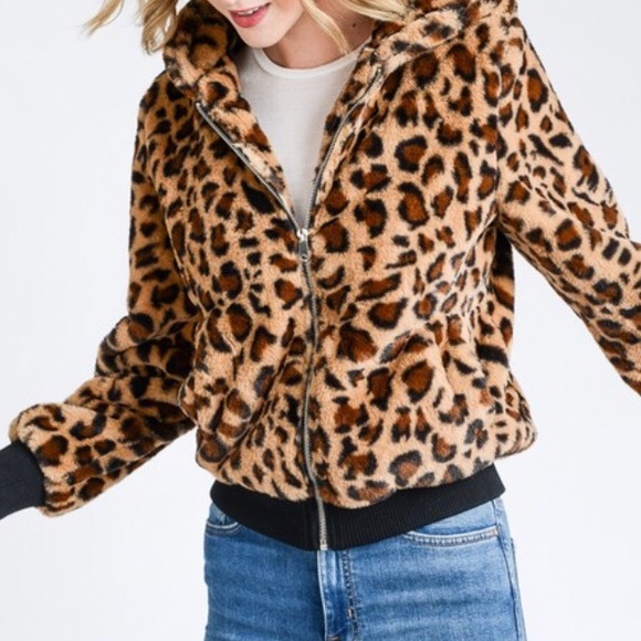 upstyleboutique Sweaters - ❗️One Left❗️NWT Leopard  Bomber Sweater